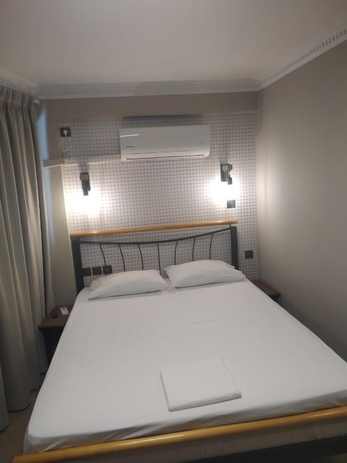 Elaea Boutique Apartments Пирей Экстерьер фото